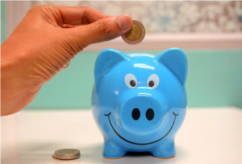 MFDConnect saving money in piggy bank